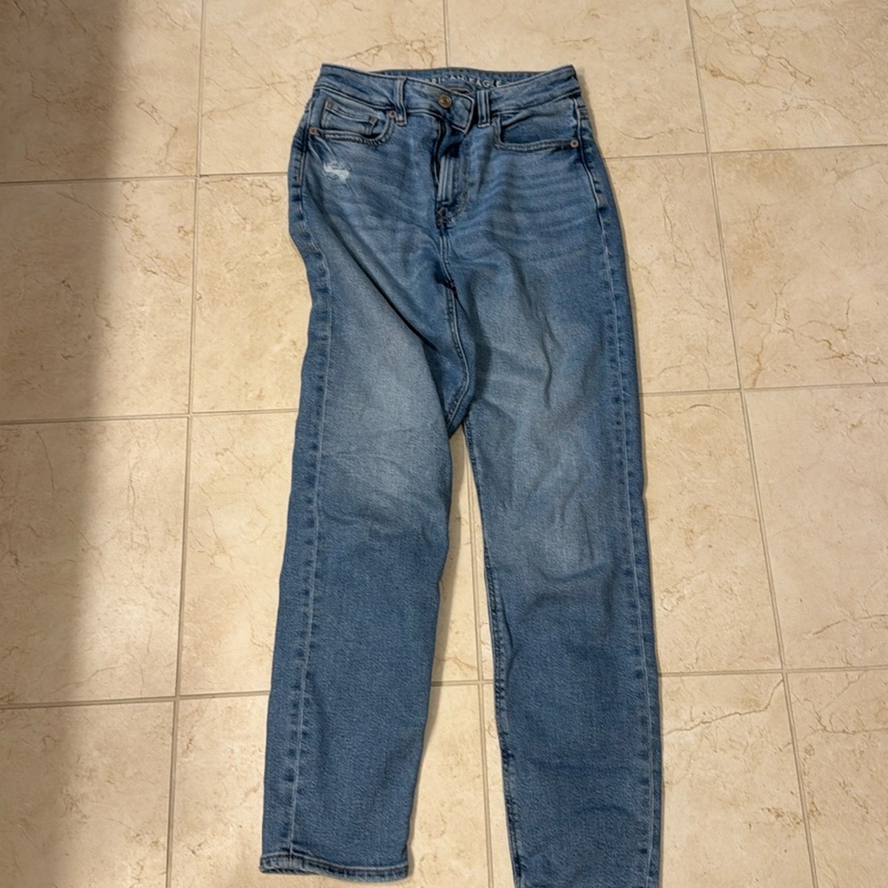 American eagle mom jeans